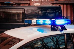 Crnogorska policija uhapsila dvije osobe koje su se potraživale na...