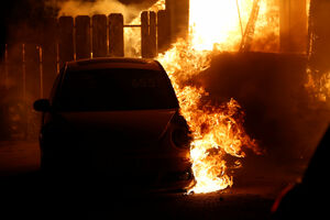 Kalifornija: Pet mrtvih nađeno u vozilima izgorjelim u požaru