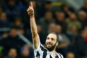 Juventus i Milan dogovorili veliki posao, Iguain pristao na...