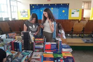 OŠ "Luka Simonović" organizovala školski sajam knjiga