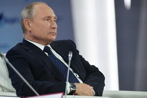 Putin: Tramp želi bolje odnose s Rusijom, politički sporovi u SAD...