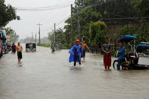 Tajfun opustošio Filipine, najmanje 14 žrtava