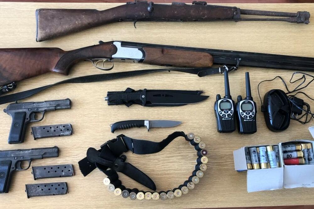 Plav, oružje, Foto: Uprava policije