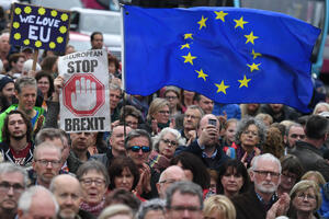 Protest u Londonu: Zahtjevaju novi referendum o izlasku Britanije...