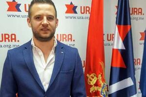 Jevrić: Nikolić od DPS-a traži dozvolu i za izlazak iz kuće