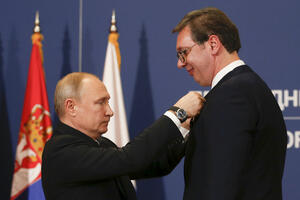 Putin uručio Vučiću orden Aleksandra Nevskog