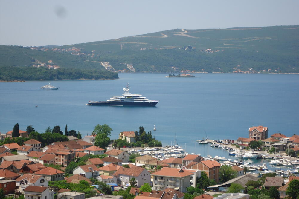 Tivat (arhiva), Foto: Siniša Luković