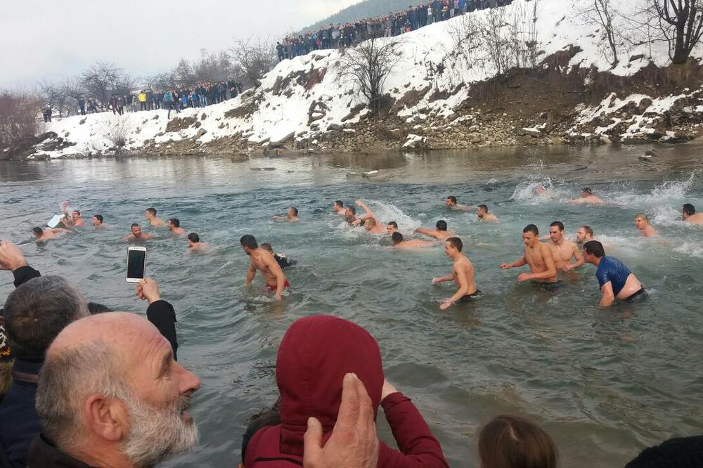 Sa plivanja, Foto: Tufik Softić