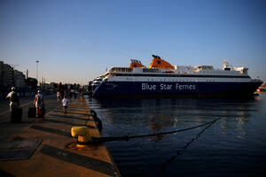 Posade trajekata u Grčkoj štrajkuju, hiljade turista blokirano:...