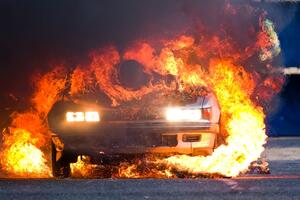 Bijelo Polje: U požaru izgorio automobil