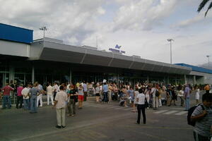Zaposlene na aerodromima brinu koncesije, prijete protestom