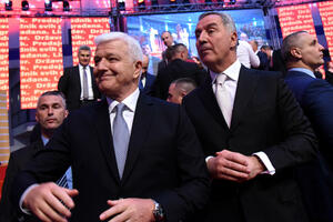 Kandidat za EU, Crna Gora: Samo na površini demokratska