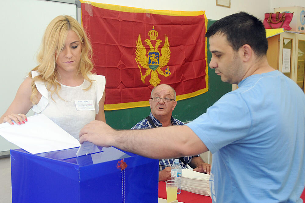izbori, glasanje, Foto: Zoran Đurić