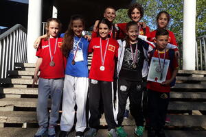 Mladim crnogorskim karatistima deset medalja prvog dana