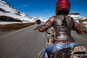 Evo kako da budete bezbjedni na motociklu