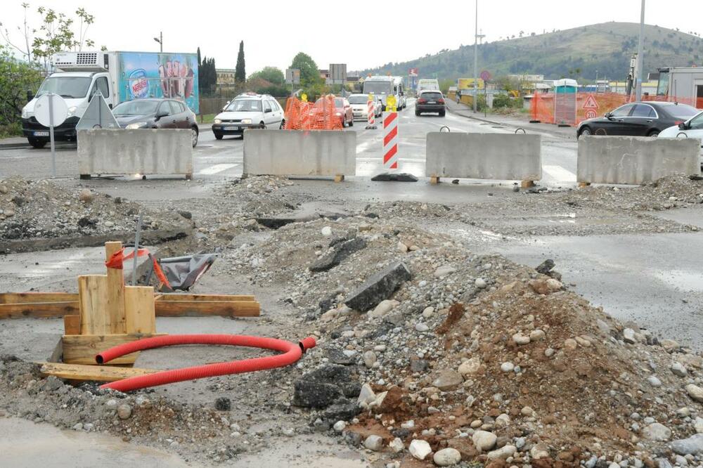 kružni tok, cetinjski semafori, Foto: Zoran Đurić