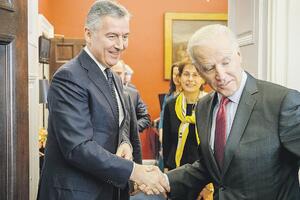 Crna Gora odlikuje bivšeg potpredsjednika SAD Džozefa Bajdena