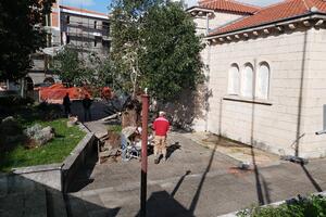 Tivat: Počeli radovi na rekonstrukciji objekta DTV "Partizan"