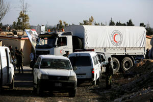 Sirijska televizija tvrdi da pobunjenici pucaju na civile u...