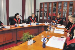 Ustavni sud neće da zaduži Vladu da istraži zločin u Zlatarskoj