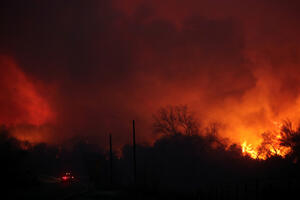 Kalifornija: Izgorjelo više od 1.000 objekata, vatra se kreće ka...
