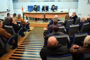 Podgorica: Narodu legalizacija preskupa