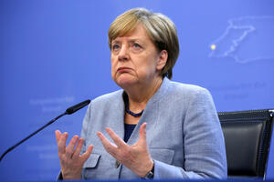 Njemačka: Merkel pokušava da spasi pregovore o formiranju...