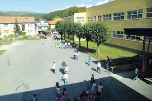 Roditelji učenika u Pljevljima: Djeci nije ni do čega nakon sedam...