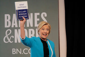 Hilari Klinton predstavila svoju novu knjigu; Bijela kuća: Žalosno