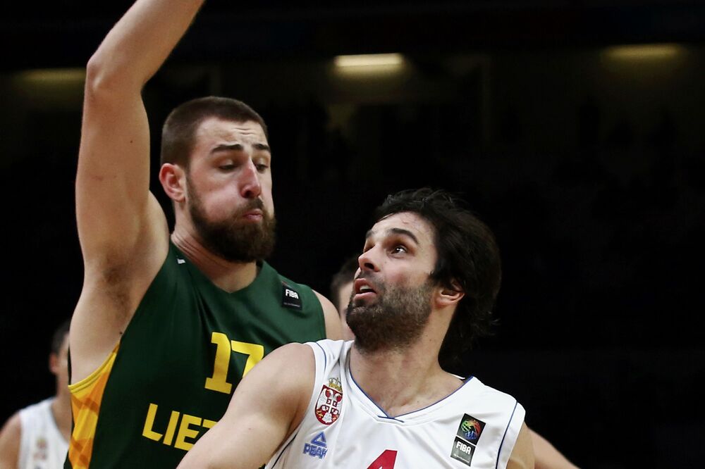 Miloš Teodosić i Jonas Valančunas, Foto: Reuters