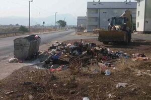"Čistoća" uklanja nelegalna odlagališta otpada oko kontejnera