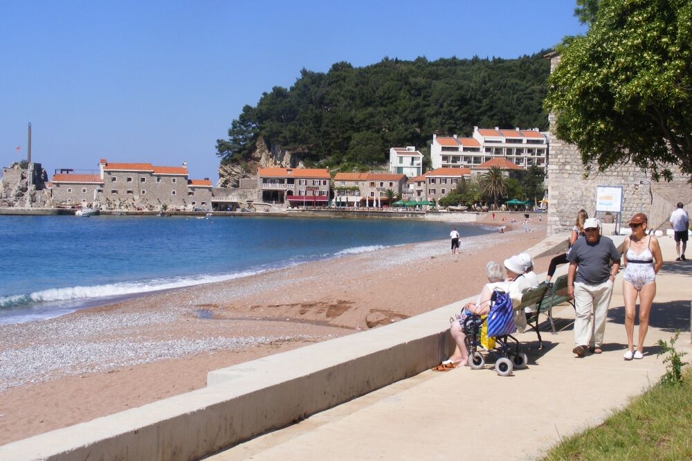 Petrovac šetalište, Foto: Vuk Lajović