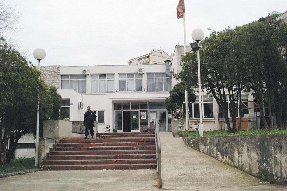 CB Ulcinj, policija Ulcinj, Foto: Samir Adrović