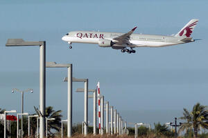 Saudijski avioprevoznik pokušava da preotme zaposlene od Katar...