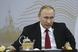 Putin: Nemam loše dane jer nijesam žensko