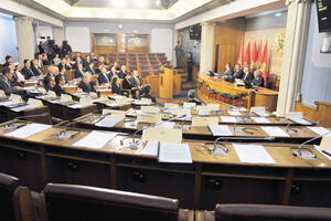 Više od pola godine bez opozicije: Skupština CG kao izvršni organ...