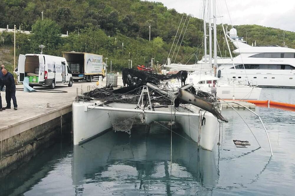 izvlačenje jahte Tivat, Foto: Siniša Luković