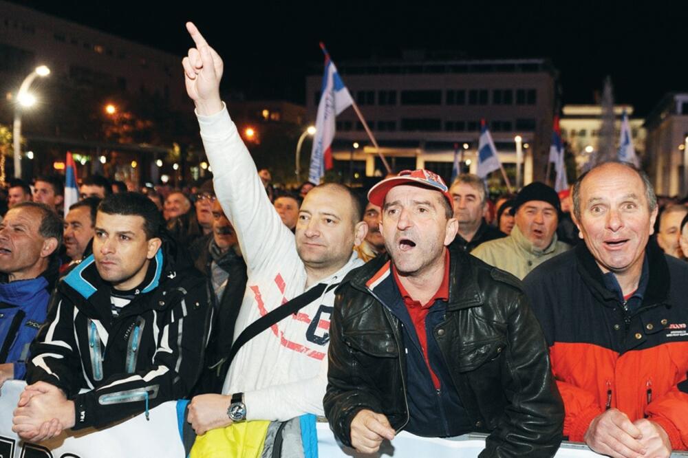 anti NATO protest, Foto: Boris Pejović