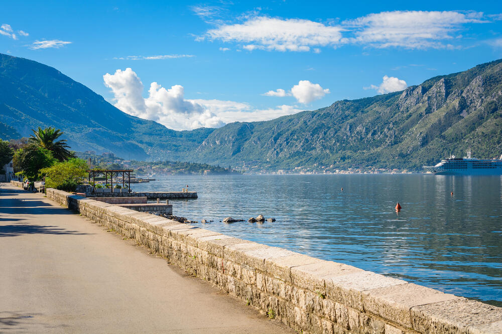 Boka Kotorska, lijepo vrijeme, sunčano, Foto: Shutterstock