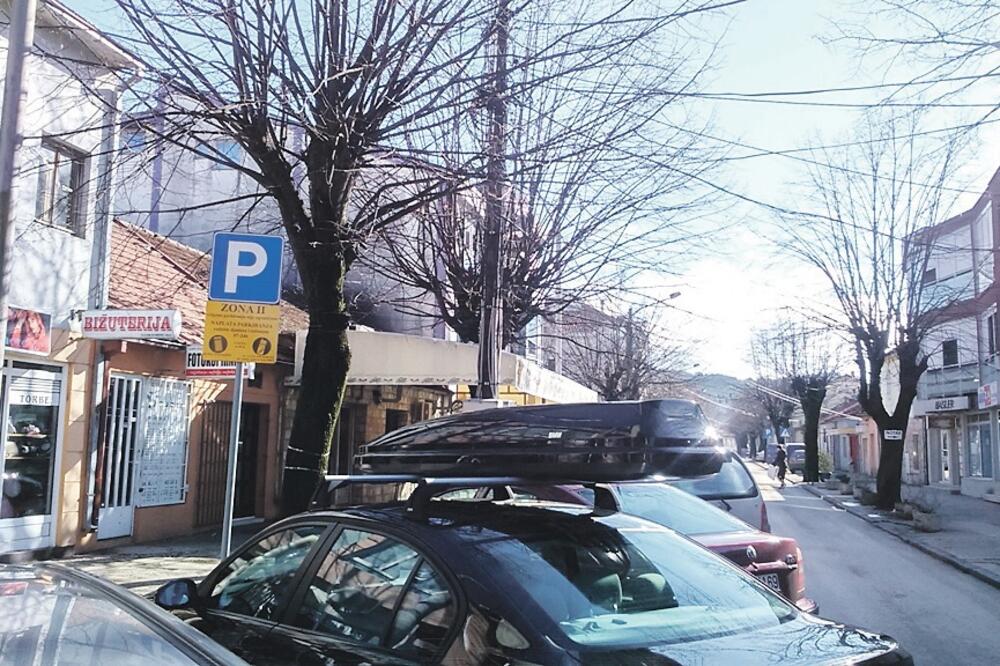 parking, Nikšić, Foto: Svetlana Mandić