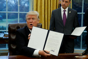 Tramp potpisao: SAD se povlače iz TPP-a