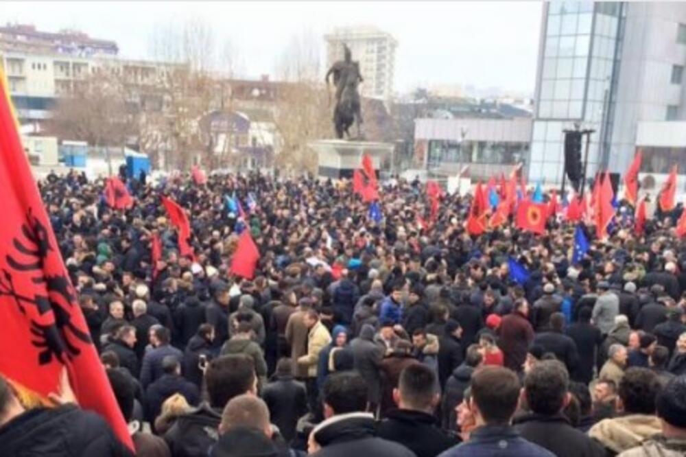 protest Priština, Haradinaj, Foto: Gazeta Express/Twitter
