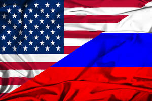 Avion sa protjeranim diplomatama iz SAD sletio u Moskvu