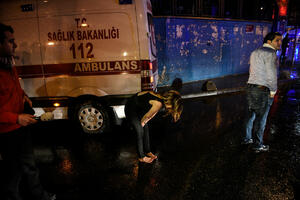 Horor u Istanbulu: Jildirim negira da je ubica nosio kostim Djeda...