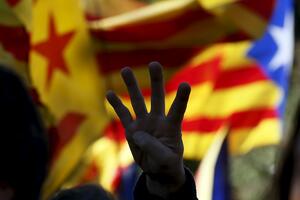 Predsjednik Katalonije najavio referendum o nezavisnosti 2017....