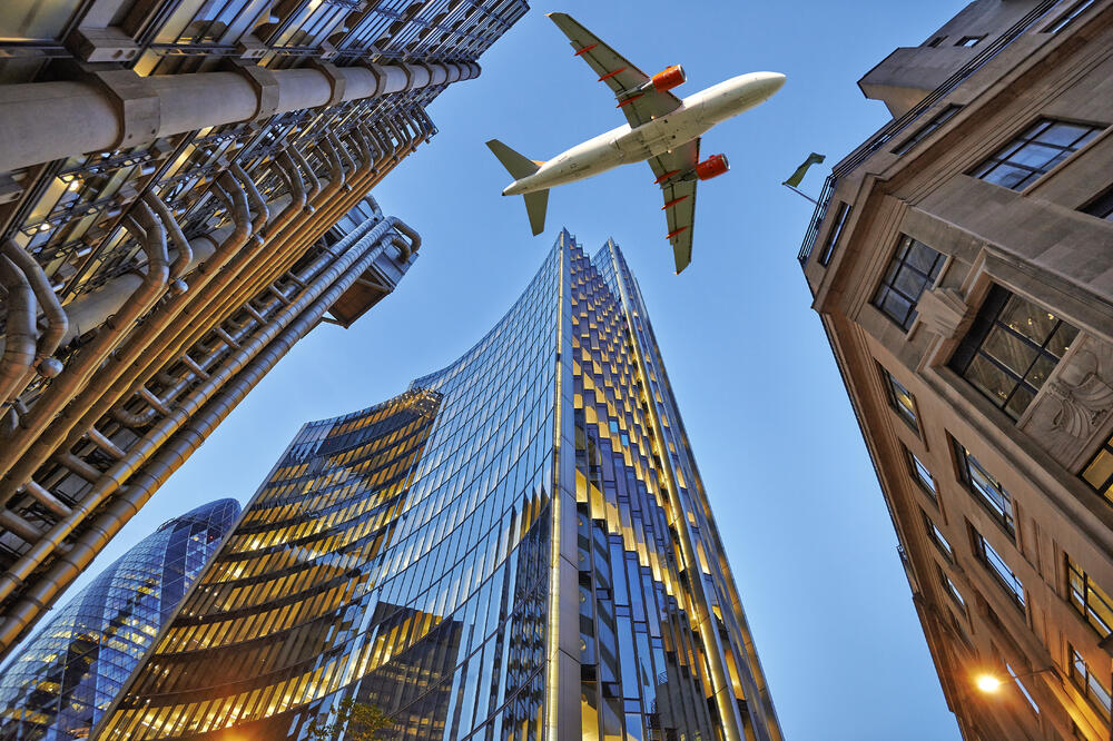 London, avion, Foto: Shutterstock