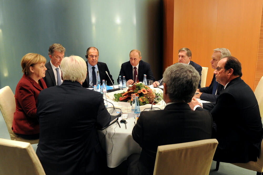 Berlin sastanak, Vladimir Putin, Fransoa Oland, Angela Merkel, Foto: Reuters