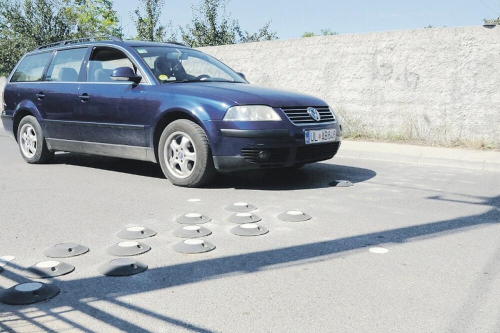 ležeći policajci; Gornja Gorica, Foto: Luka Zeković