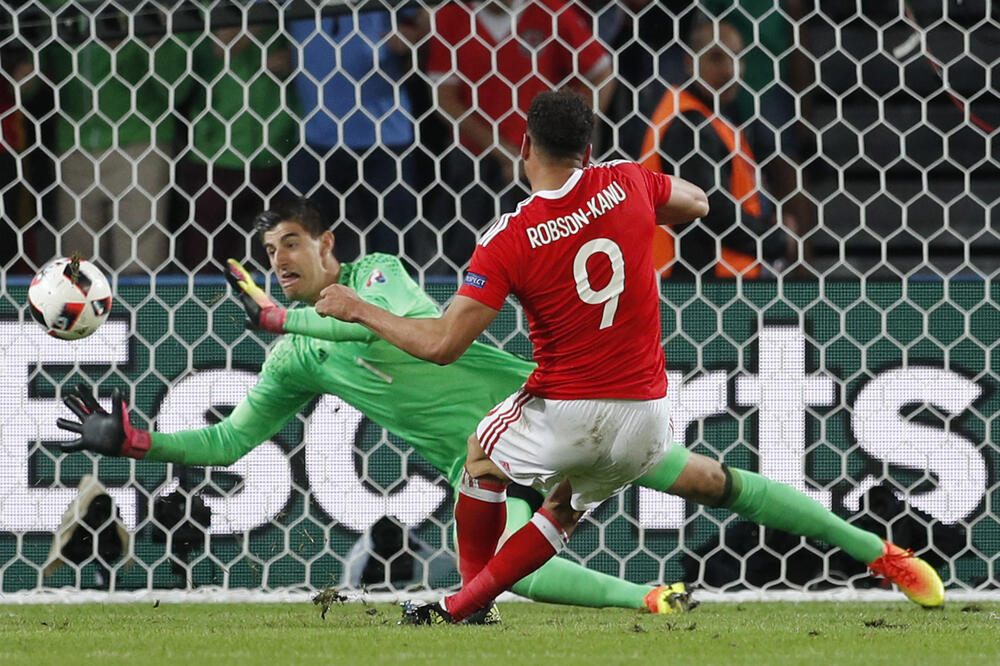 Robson-Kanu, Foto: Reuters