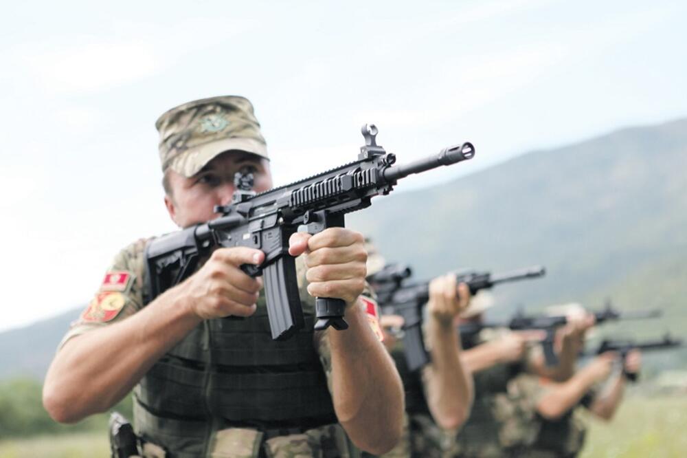 oružje, vojska, Foto: Patrick Frauchiger